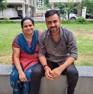 Meet your Posher, Sachin